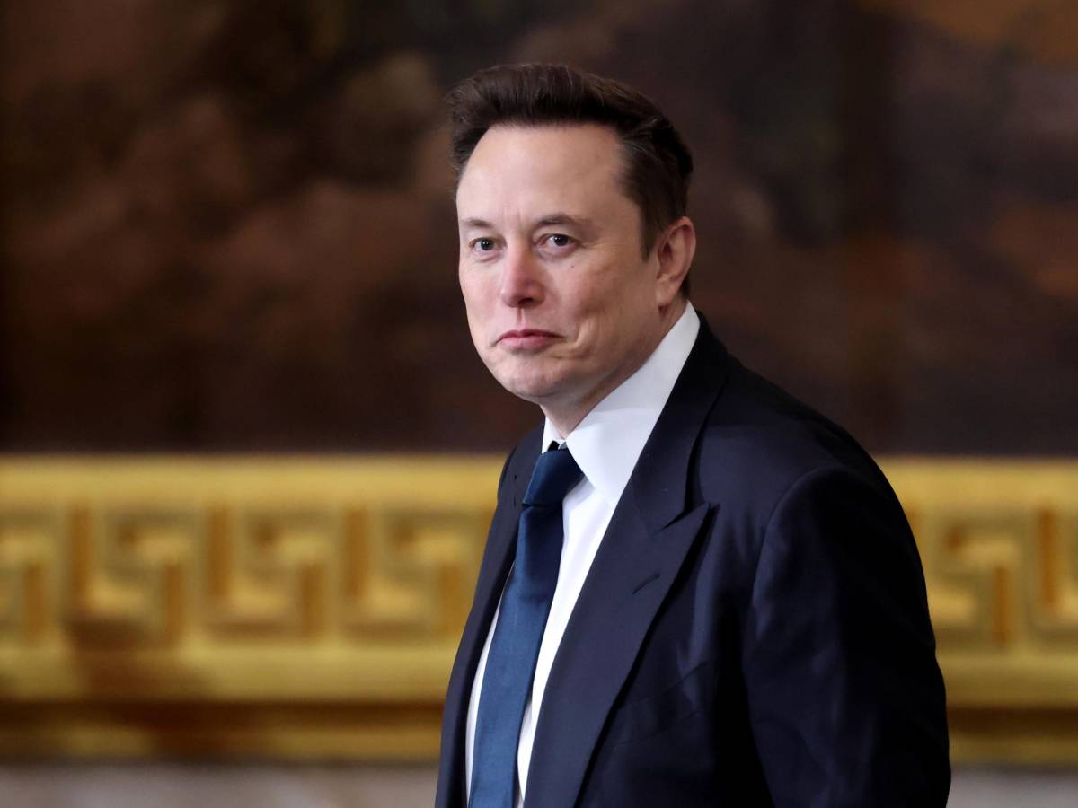 Elon Musk vs. WhatsApp: The Battle for Messaging Privacy Trust